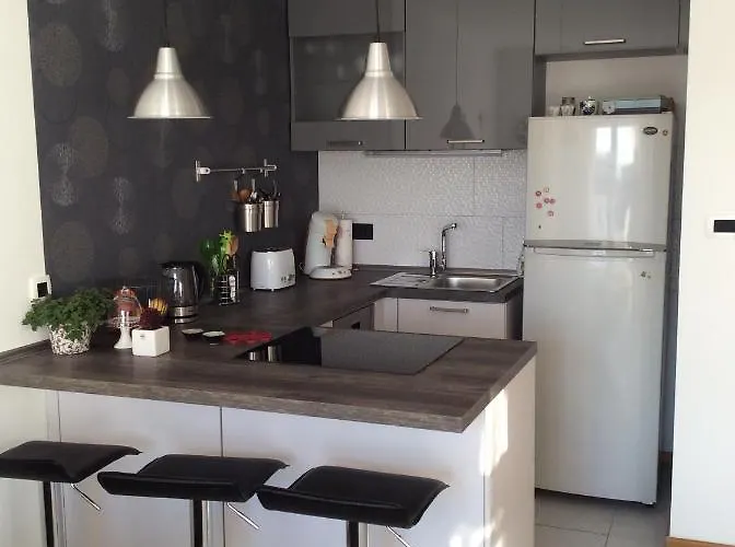 Greta Апартаменты Нечуям