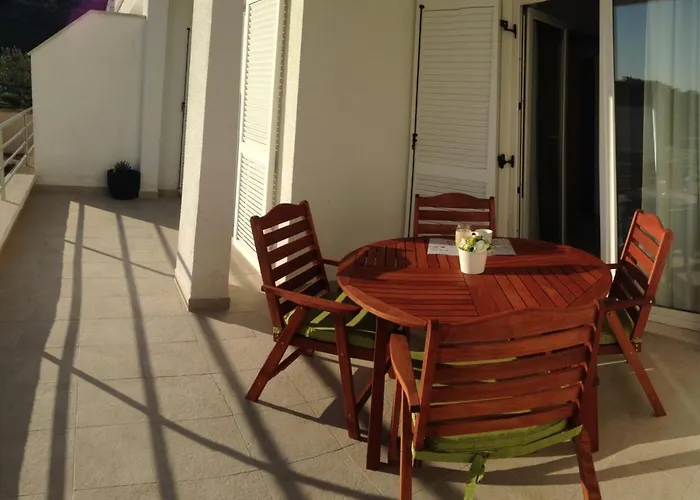 Greta Апартаменты Нечуям